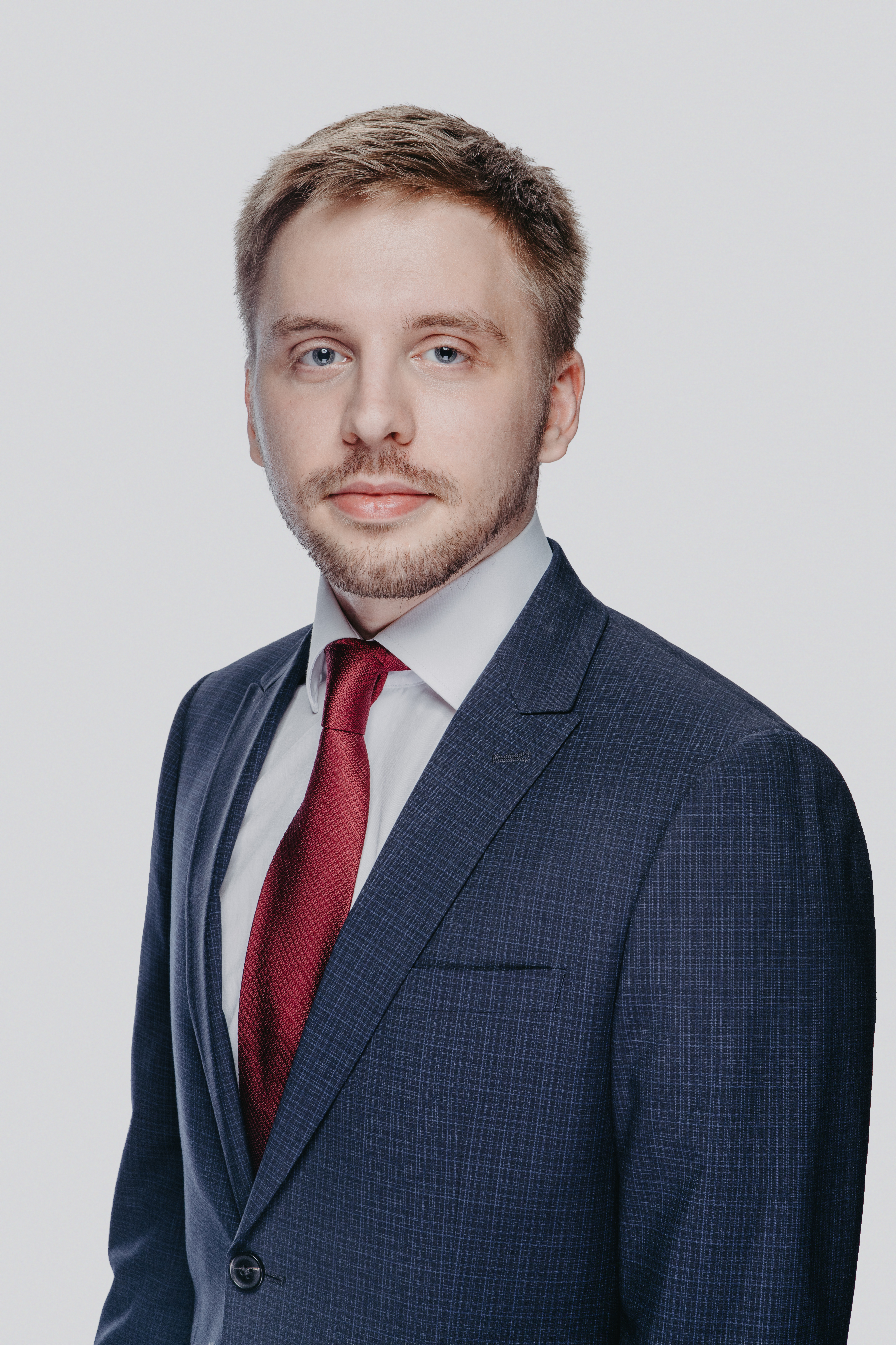 Владислав Аронов 